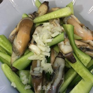 Clam King Mix with Cucumber Strips recipe