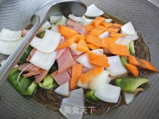 Stir-fried Noodles with Seasonal Vegetables recipe