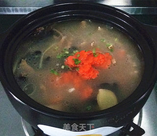 Wild Bamboo Shoots and Duck Legs in Clay Pot recipe