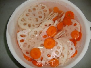 Sweet and Sour Lotus Root Slices recipe