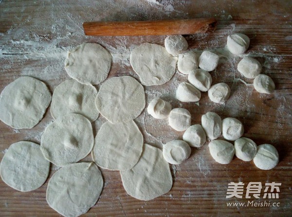 Green Vegetables and Pork Dumplings recipe