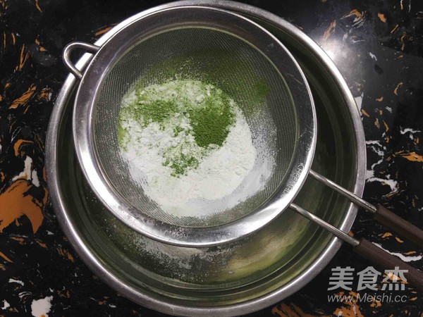 Matcha Custard Snowy Mooncake recipe