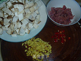 Fried Pork with Pleurotus Eryngii recipe