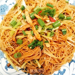 Stir-fried Rice Noodles recipe