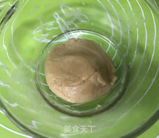 Matcha Lotus Paste and Egg Yolk Mooncakes recipe