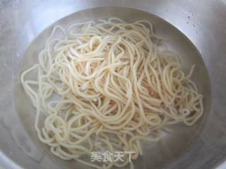 Braised Noodles with Celery and Fungus Meat recipe