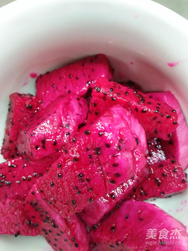 Dragon Fruit Milkshake recipe