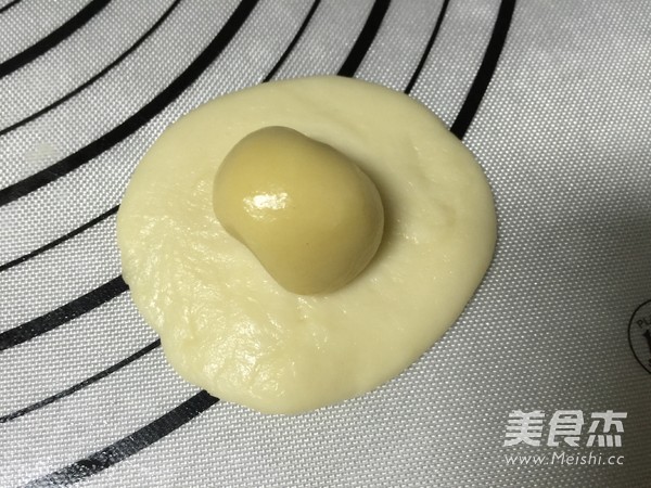 Bean Paste Chrysanthemum Crisp recipe