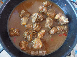 [jianjiang Noodles, Made in A Pattern] Sauce-flavored Pork Ribs Fried Noodles recipe