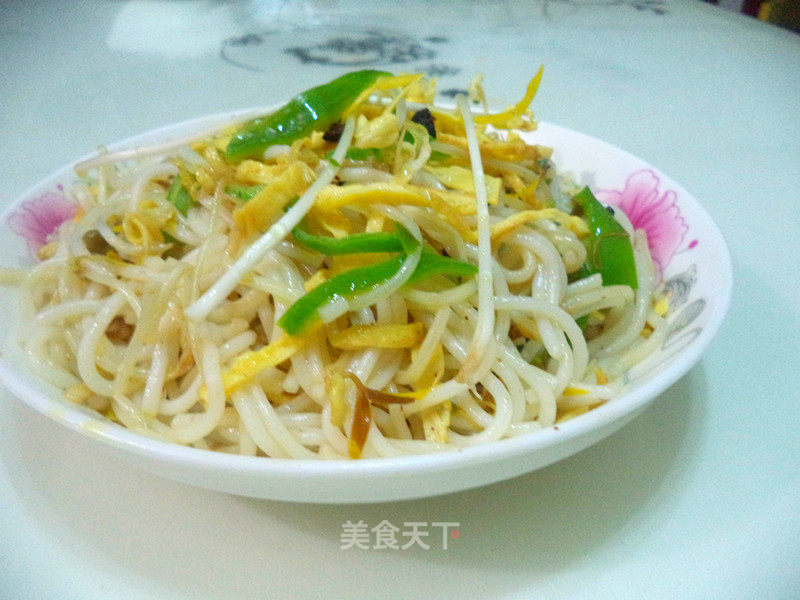 Fried Noodles with Bean Sprouts recipe