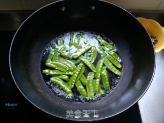 Fried Snow Peas recipe