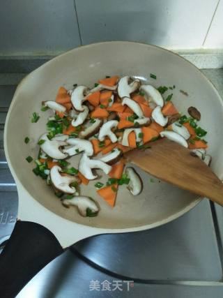 Stir-fried Cauliflower with Mushrooms and Carrots recipe