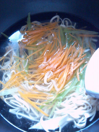 Sisi Refreshing Home-cooked Flavor——————cold Colored Silk recipe