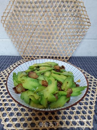 Stir-fried Bitter Gourd with Bacon recipe