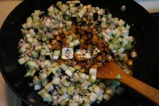 Hand-rolled Noodles with Minced Meat and Eggplant recipe