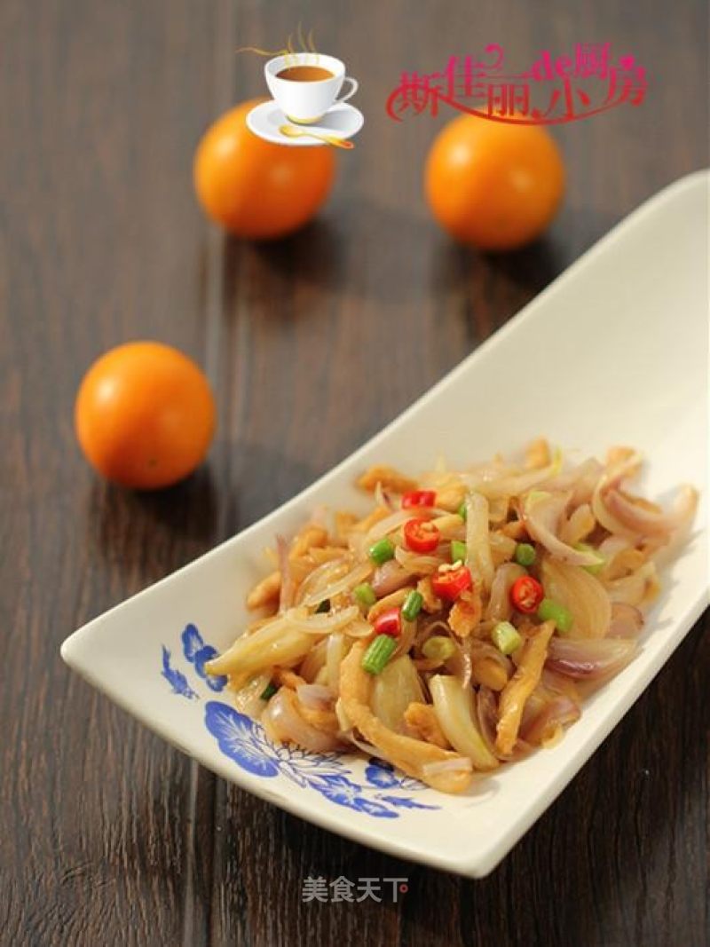 Stir-fried Shredded Chicken with Onion recipe