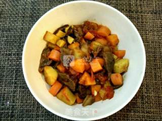 Beef Stew with Tomatoes and Potatoes recipe