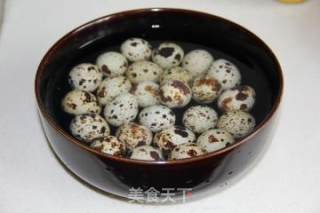 Marinated Quail Eggs recipe