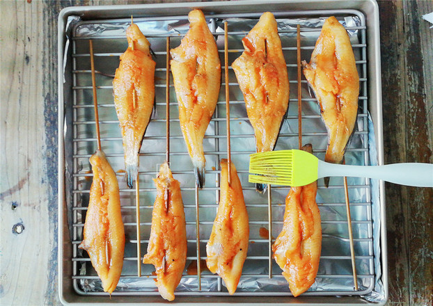 Grilled Ice Fish with Honey Sauce recipe