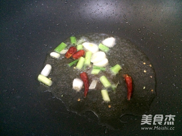 Tomato Beef Braised Noodles recipe