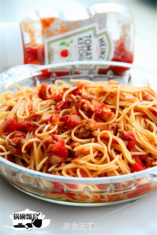 Spaghetti with Tomato Meat Sauce recipe