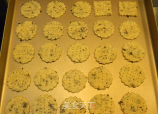 Seaweed Soda Crackers recipe