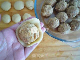 #新良第一节烤大赛# Cantonese Style Golden Silk Pork Floss Moon Cake recipe