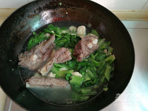 Pork Choy Frozen Tofu Pork Rib Soup recipe