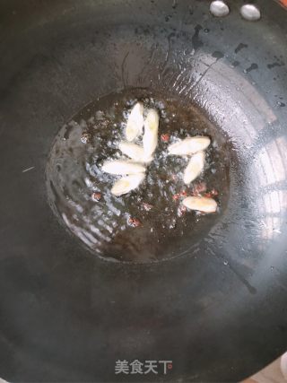 Vegetarian Stir-fried Chili and White Radish recipe