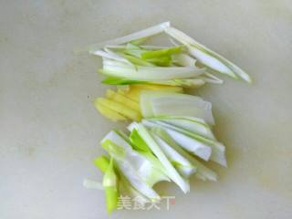 Twice-cooked Pork with Garlic Moss recipe