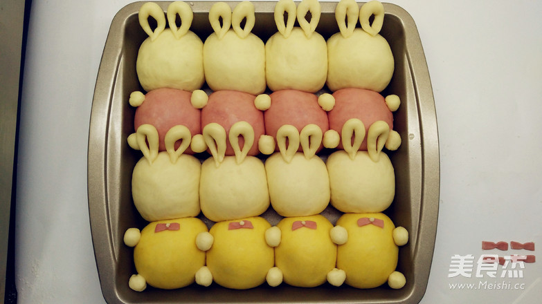 The Super Cute Rabbit to Squeeze The Buns recipe