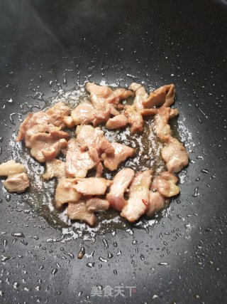 Fried Pork with Mushroom and Fungus recipe