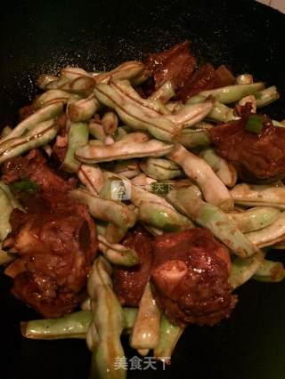 Braised Pork Ribs with Kidney Beans recipe