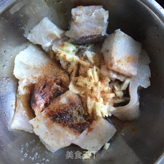 Steamed Sea Bass with Chopped Pepper and Garlic recipe