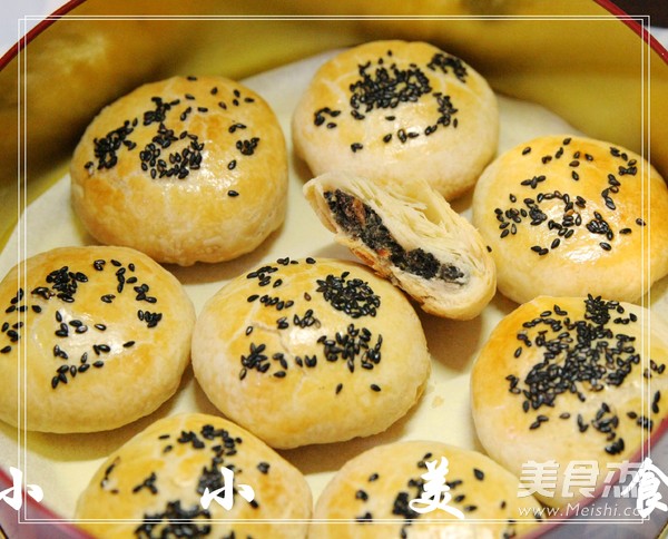 Black Sesame Pepper and Salt Snack recipe