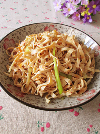 Dried Shredded Tofu with Scallions recipe