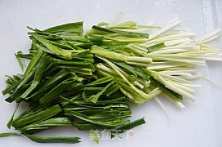 Stir-fried Duck Blood with Green Garlic recipe