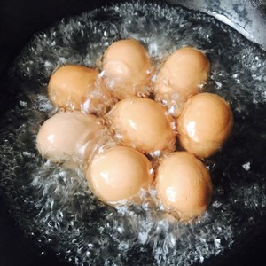 How to Make Tea Eggs Beautiful and Delicious in 20 Seconds recipe
