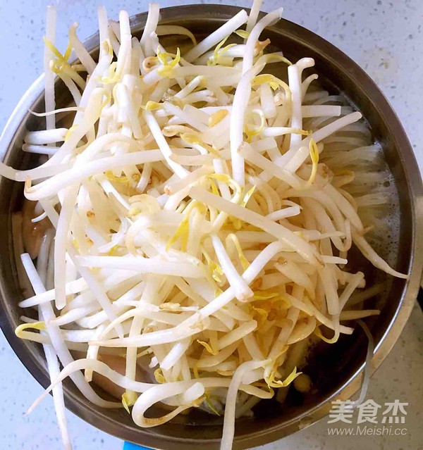 Yunnan Bridge Noodles recipe