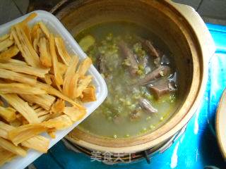 Suckling Pigeon with Green Tofu and Bamboo recipe