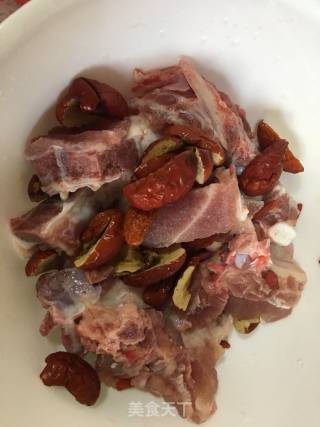 Pork Ribs Papaya Crucian Fish Soup recipe