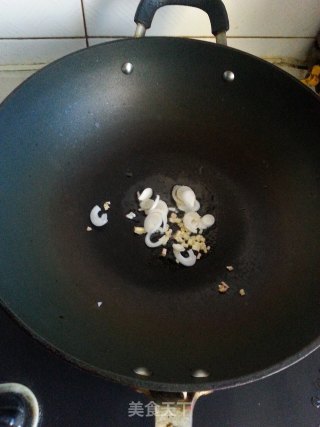 Tremella and Egg Soup recipe