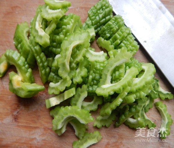 Bitter Gourd Scrambled Eggs recipe
