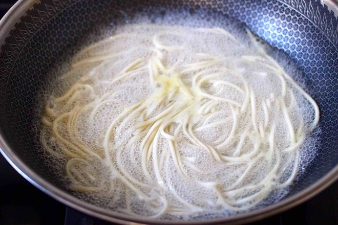 Cucumber Cuttlefish Noodle Soup recipe