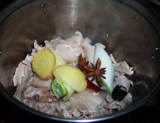 Sauerkraut Vermicelli White Meat recipe