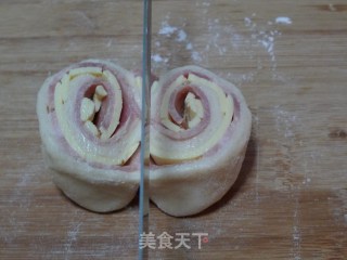 Bacon Cheese Roll-the Taste Has Changed. It Feels Better recipe