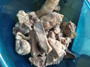 Dried Pork Lung and Vegetable Soup (with Method for Washing Pig Lungs) recipe