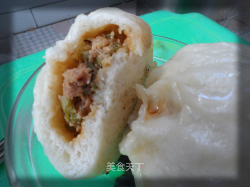 Steamed Buns with Pork and Cowpeas——five-star Hotel Chef's Practice recipe