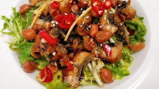 Cold Bitter Chrysanthemum Eel recipe