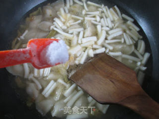 Mustard Shredded Seafood and Mushroom Dumplings recipe